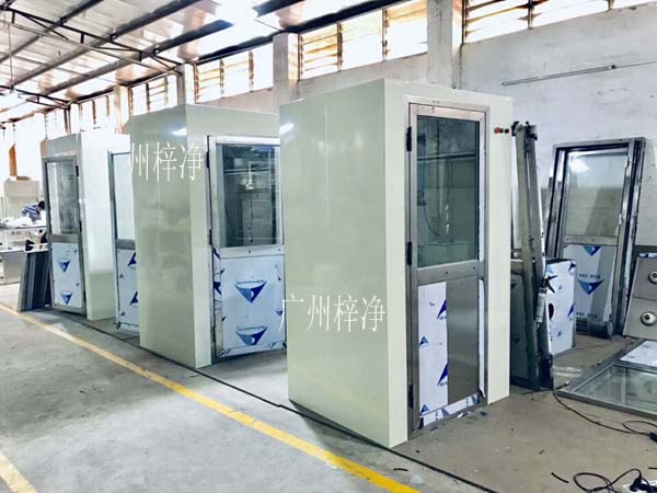 除塵風(fēng)淋室 除塵風(fēng)淋室