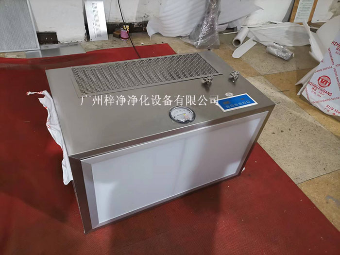 百級(jí)層流罩制作現(xiàn)場(chǎng)實(shí)拍圖 百級(jí)層流罩制作現(xiàn)場(chǎng)實(shí)拍圖